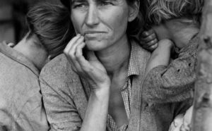 Dorothea Lange, Migrant Mother, 1936, copyright CSAC Università di Parma