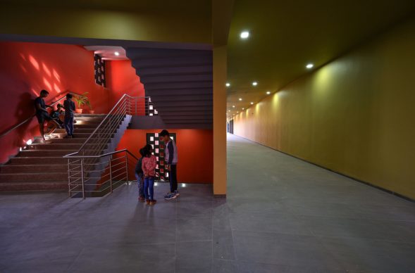 Sanjay Puri Architects, The Rajasthan School a Nagaur, India. Photo credit: Dinesh Mehta