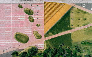 Azatlyk Square, DROM © Dmitry Chebanenko
