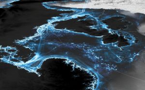 Territorial Agency: Oceans in Transformation è commissionato da TBA21–Academy. Le piattaforme continentali europee sono tra le aree più sfruttate dell'oceano globale. Attività di trasporto aggregato e licenze petrolifere. Dati EMODnet. © Territorial Agency