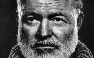 Ernest Hemingway, da Pixabay