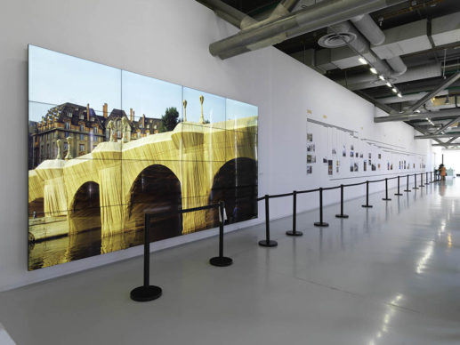 Vista dell’allestimento della mostra Christo and Jeanne-Claude, Paris! (c) Centre Pompidou – Audrey Laurans