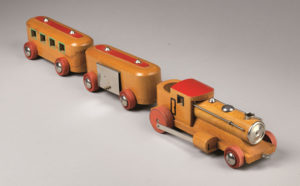 17_treno a vapore con loocotender a due vagoni in legno