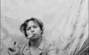 Letizia Battaglia, Donna che fuma, Catania 1984 © Letizia Battaglia