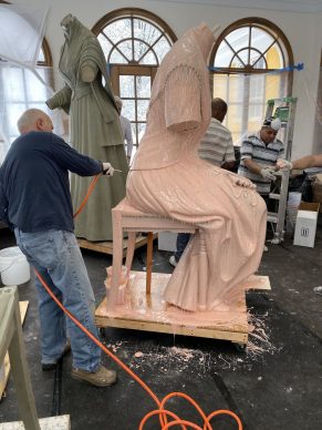 Il making-of del Women's Rights Pioneers Monument, photo credit Micheal Bergmann