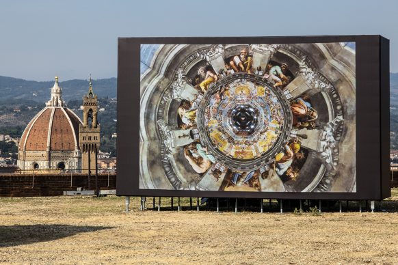 Firenze, veduta della mostra fotografica "Bellezza oltre il limite". Photo © Massimo Sestini