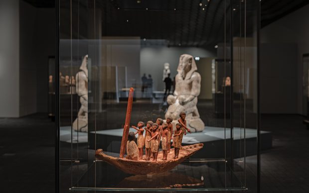 una veduta della mostra Egypt of Glory – The Last Great Dynasties, courtesy Amos Rex, Helsinki