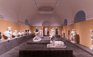 Vista dell'allestimento della mostra I Marmi Torlonia. Collezionare Capolavori. Roma, Musei Capitolini – Villa Caffarelli. Photo Oliver Astrologo - © Fondazione Torlonia, Electa, Bvlgari