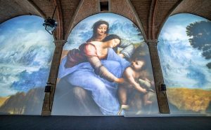 Raffaello e Firenze, vista della mostra a Palazzo Vecchio, Sala d’Arme. Photo courtesy MUS.E © Mattia Marasco