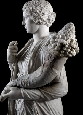MANN, campagna Sette statue per sette giorni.  Statua femminile Concordia inv. 6262 Photo © Luigi Spina