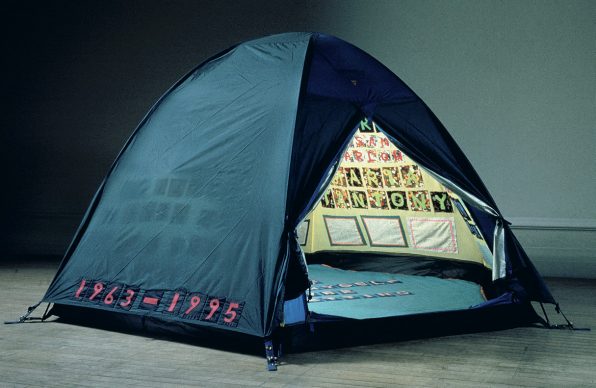 Everyone I Have Ever Slept With 1963–1995, 1995 Appliquéd tent, mattress and light, 122×245×215 cm (48.03×96.46×84.65 in). : © Tracey Emin. All rights reserved, DACS/Artimage 2020