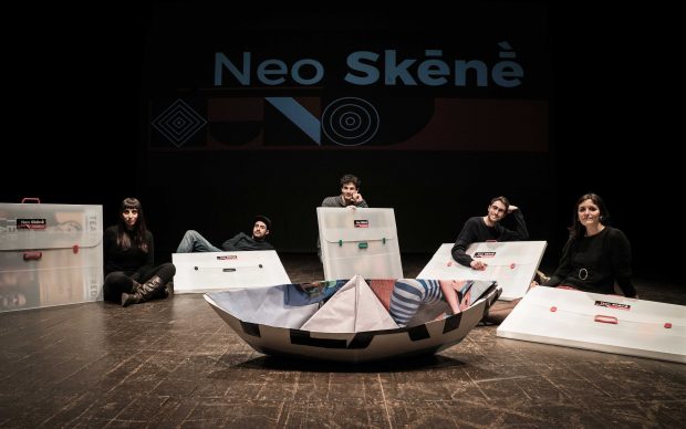Neo Skēnḕ. Manifesti d'artista al Teatro di Rifredi, Firenze. Photo credits Malandrino Film