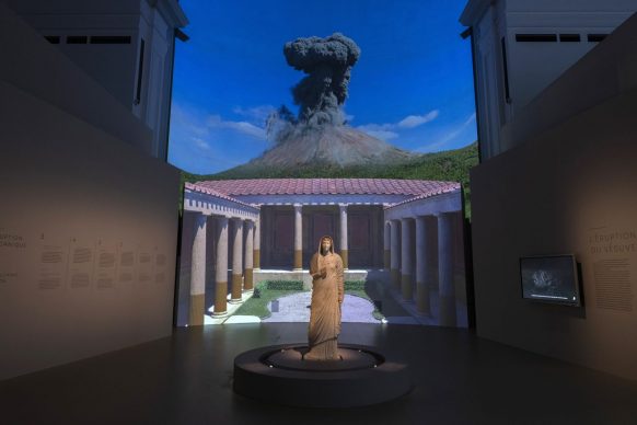 Veduta della mostra Pompeii, Rmn-Grand Palais. Photo Didier Plowy