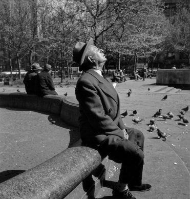 New York, 1948. © Elliott Erwitt / Magnum Photos/ Contrasto