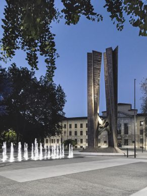 La riqualificazione urbana di Piazza degli Alpini a Bergamo. Photo Tacchinardi