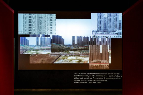 Vista dell'allestimento della mostra China Goes Urban. La nuova epoca delle città al MAO di Torino. Foto di Samuele Pellecchia