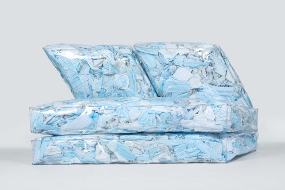Couch-19. Courtesy Tobia Zambotti. Foto di Raffaele Merler