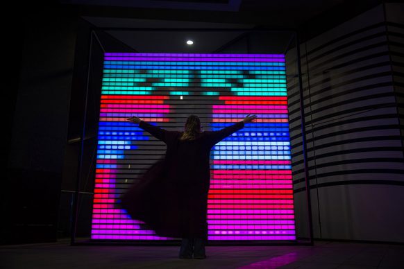 Felipe Prado, Picto Sender Machine, 2018. Steel, plexiglass, LED strips, wires, Kinect camera 400 x 400 cm. Courtesy the artist and Light Art Collection. Photo © Riyadh Art 2021