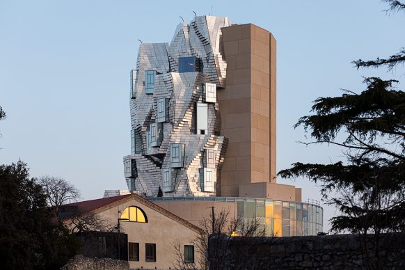 Luma Tower imagined by Frank Gehry, January 2021 Luma Arles, Parc des Ateliers, Arles (France) © Adrian Deweerdt