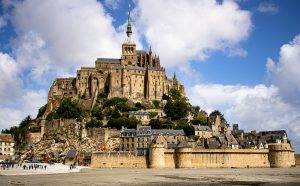 Mont Saint-Michel. Photo by Thomas Evraert on Unsplash