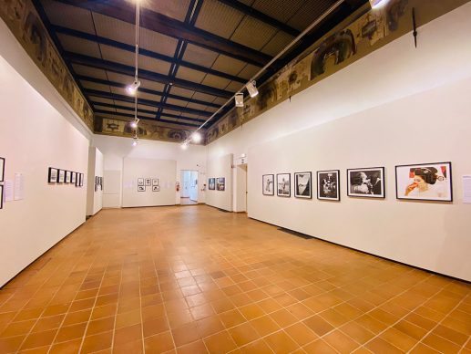 Vista dell'allestimento della mostra Endocosmo Maraini. Il Giappone di Fosco Maraini