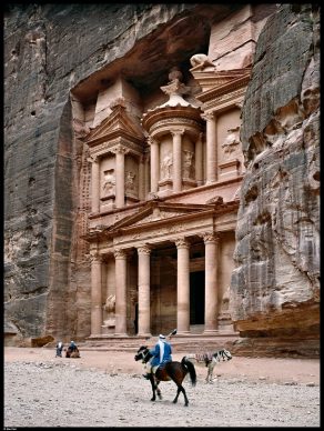 Petra, 1989 © Elio Ciol